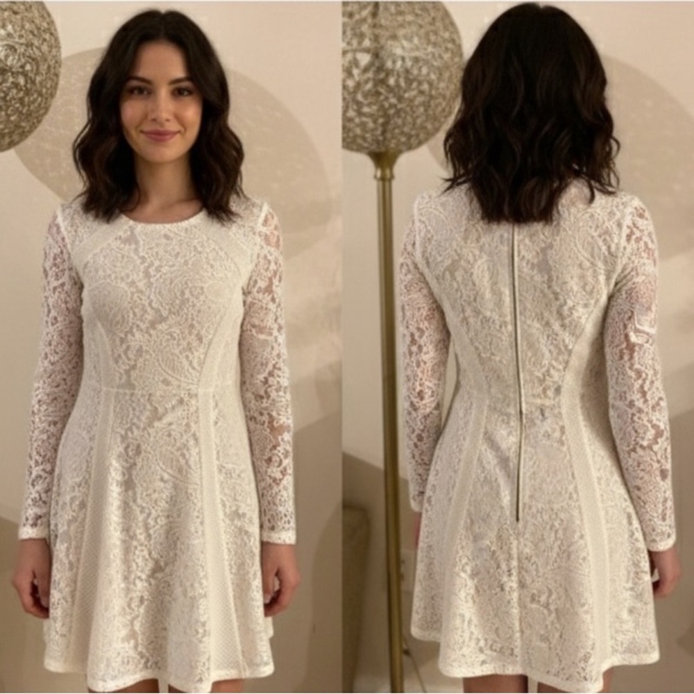 BCBGMAXAZRIA cream&nude lace dress size M